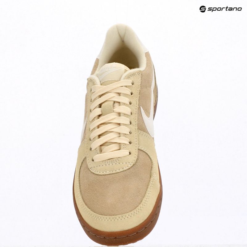 Взуття жіноче Nike Field General sunbleach/lemon drop/gum dark brown/sail 6