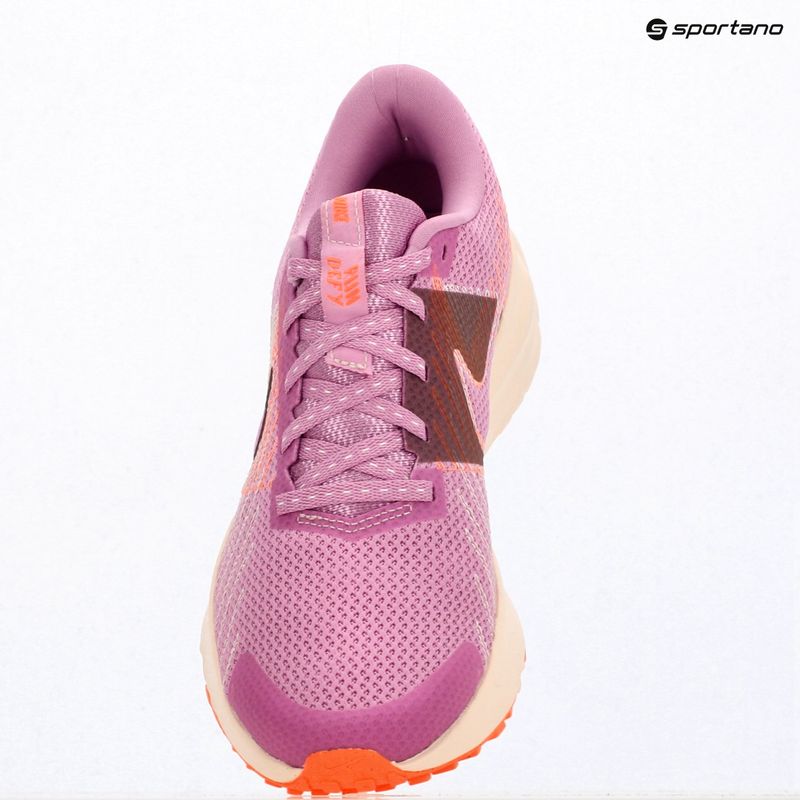 Кросівки для бігу жіночі Nike Run Defy light magenta/chalk/orange pulse/black 6