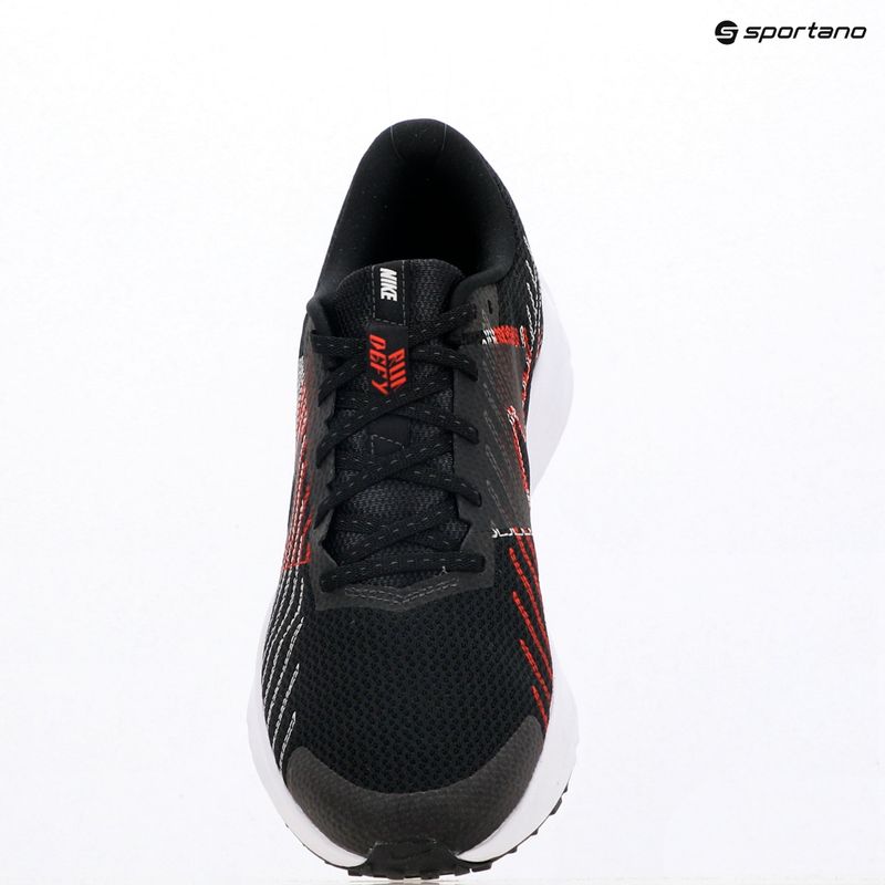 Кросівки для бігу чоловічі Nike Run Defy black/university red/white/cool grey 6