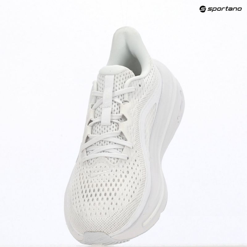 Кросівки для бігу жіночі Nike Winflo 12 white/summit white 6