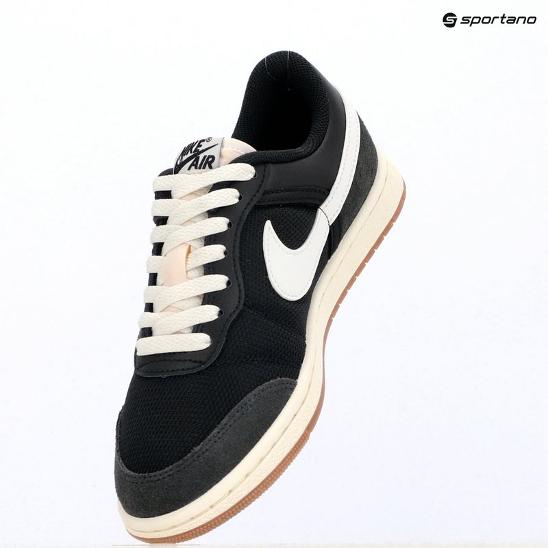 Взуття жіноче Nike Air Jordan Skyline Low black/sail/gum med brown/summit white 6