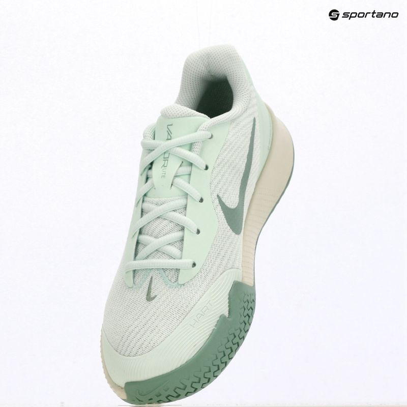 Жіноче тенісне взуття Nike Vapor Lite 3 barely green/sea glass/steam 10