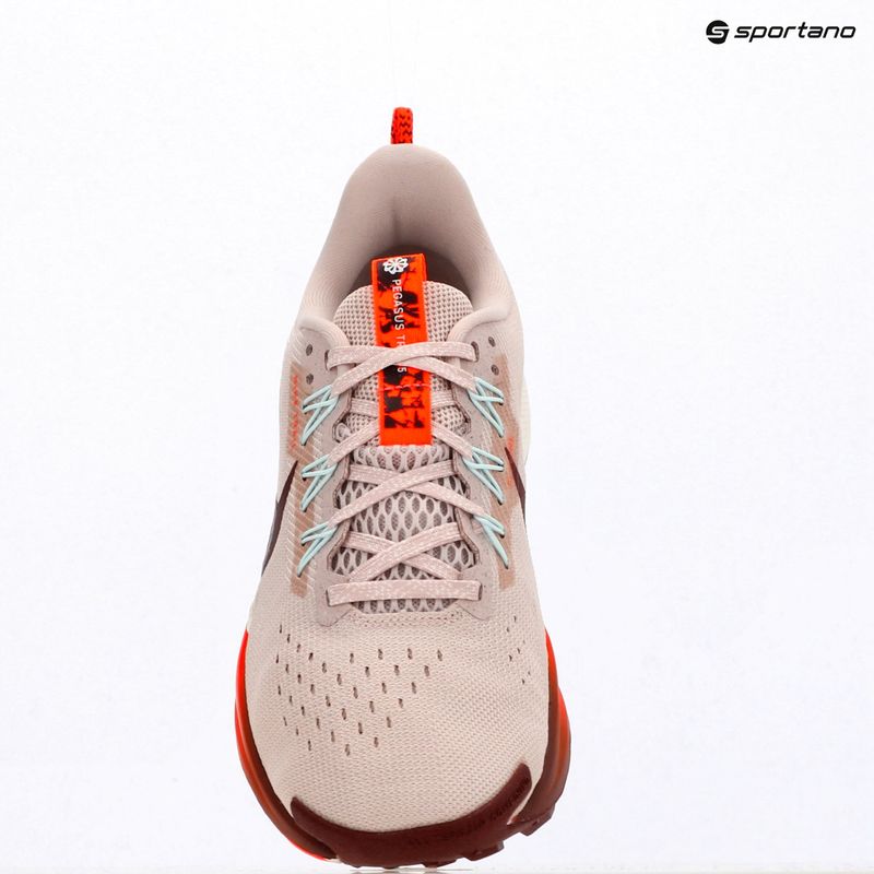 Кросівки для бігу жіночі Nike Pegasus Trail 5 silt red/hyper crimson/dark team red 6