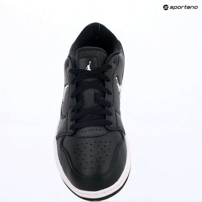 Взуття чоловіче Jordan Access Court Low black/white 18