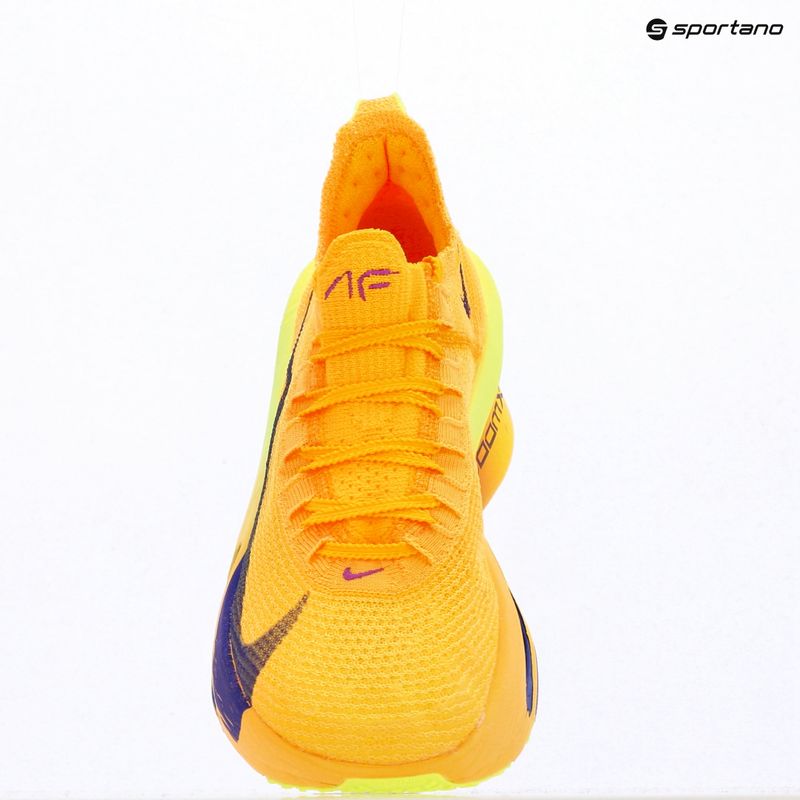 Кросівки для бігу чоловічі Nike Alphafly 3 laser orange/citron pulse/indigo burst 13