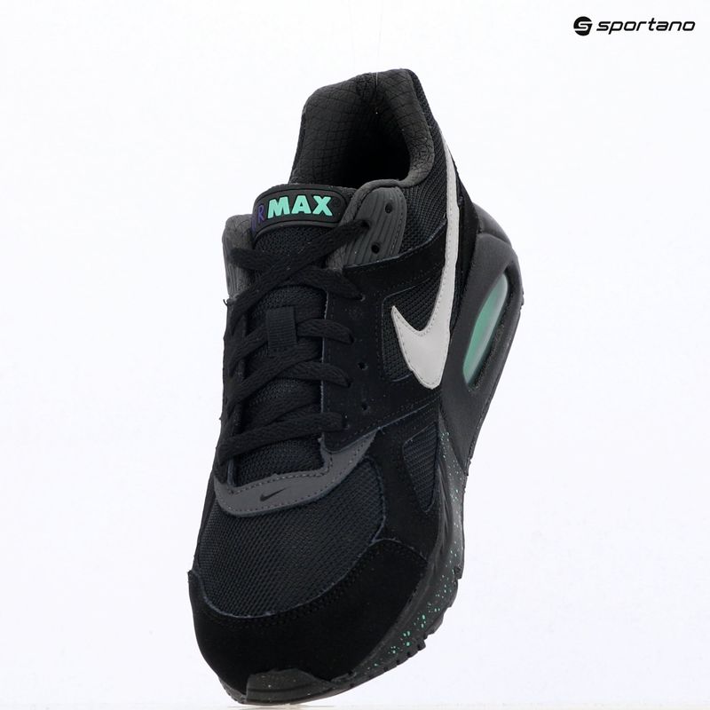 Кросівки чоловічі Nike Air Max IVO black/green glow/матовийte silver 18