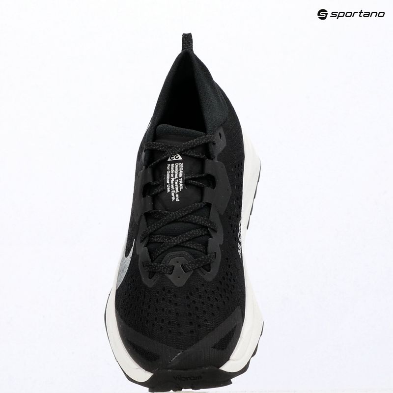 Жіночі бігові кросівки Nike ACG Zegama Trail чорний/яскраво-оранжевий/білий вершини 9
