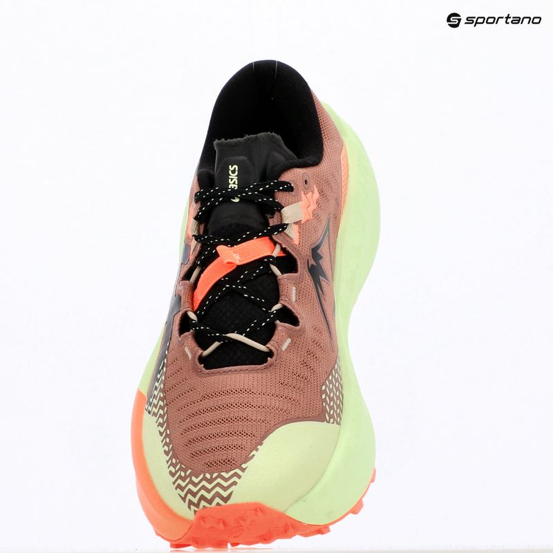 Кросівки для бігу чоловічі ASICS Trabuco Max 5 umeboshi/black 9