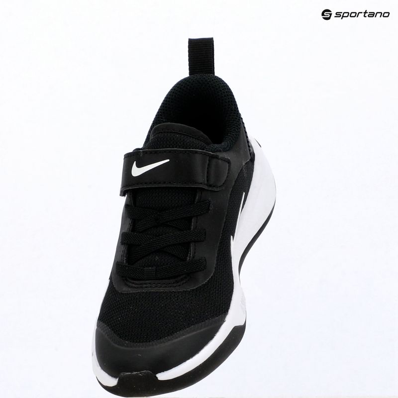 Взуття дитяче Nike Omni Multi-Court black/white 14