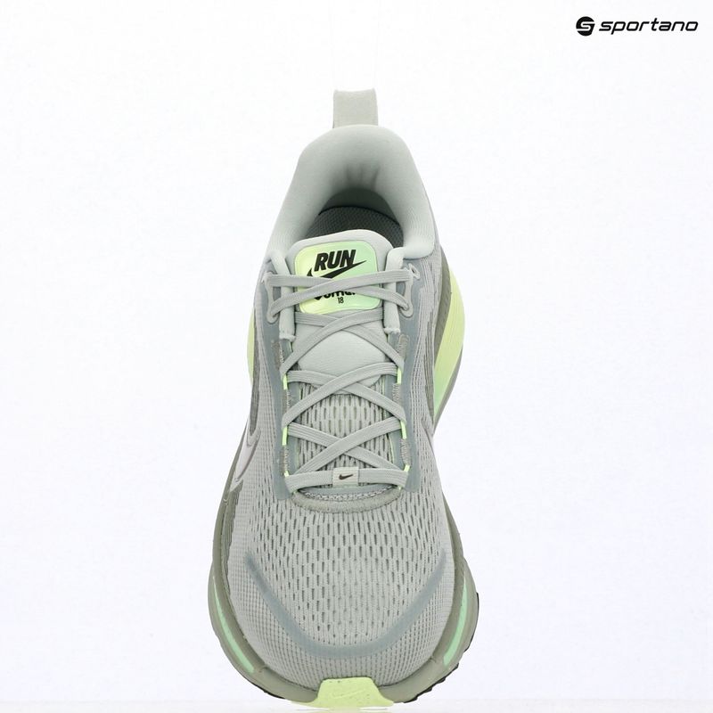Кросівки для бігу чоловічі Nike Vomero 18 light silver/barely volt/college grey 14