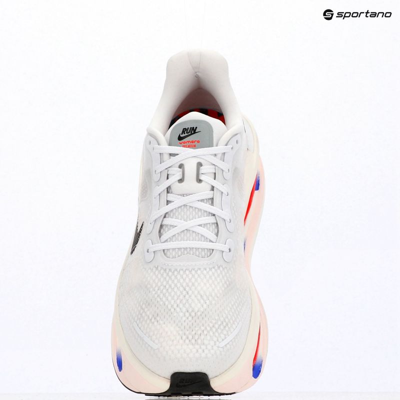 Кросівки для бігу чоловічі Nike Vomero Premium white/racer blue/bright crimson/black 14