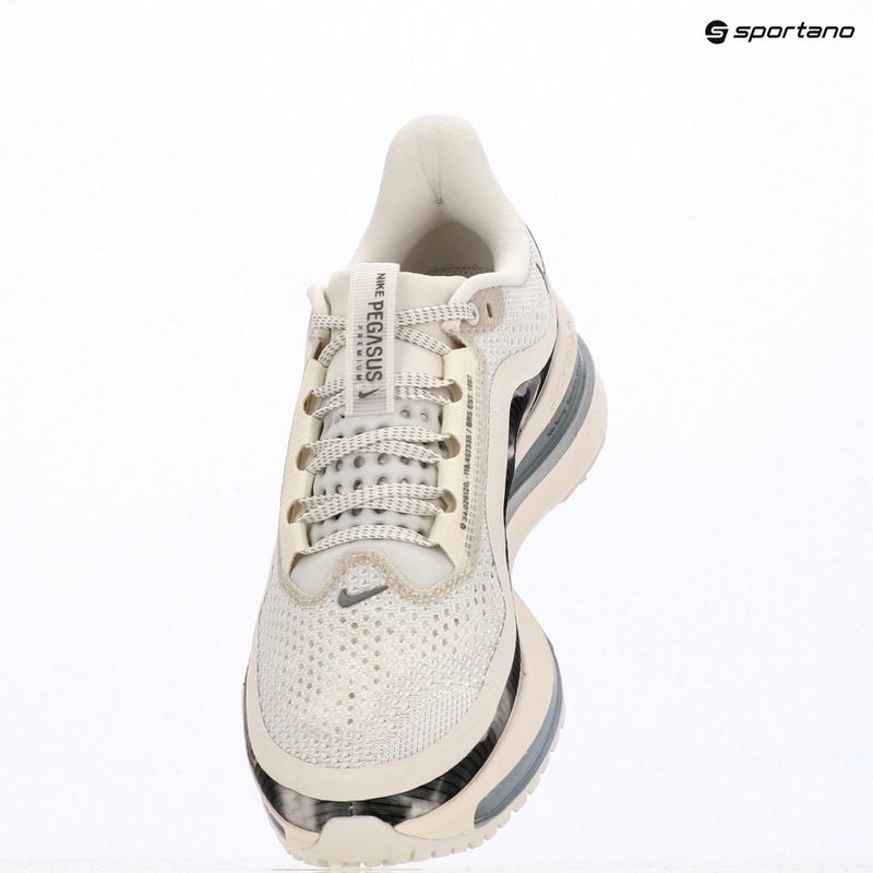 Кросівки для бігу жіночі Nike Pegasus Premium SE phantom/anthracite/pencil point 16