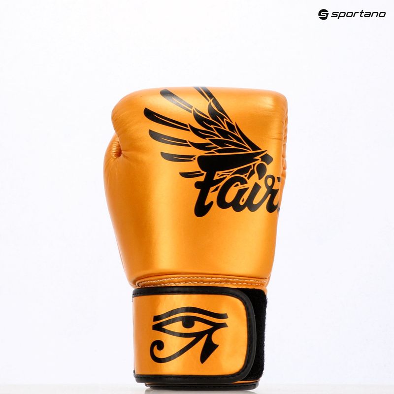 Боксерські рукавички Fairtex Universal "Tight-Fit" Design Falcon золоті 6