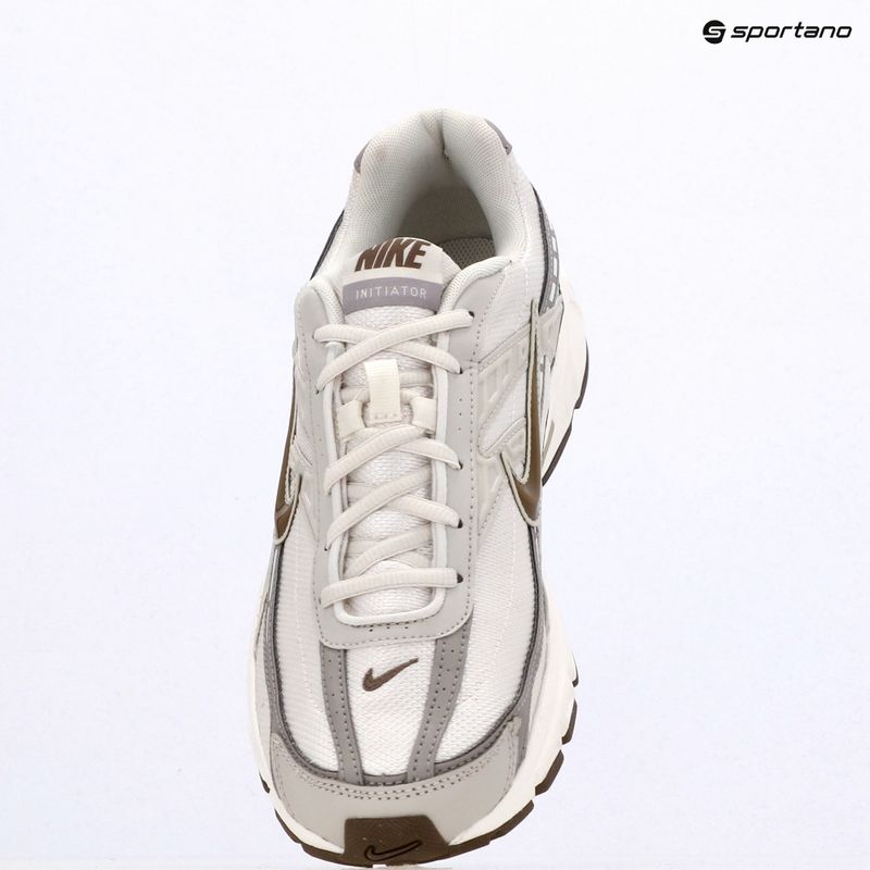 Взуття жіноче Nike Initiator phantom/light bone/sail/mink brown 9