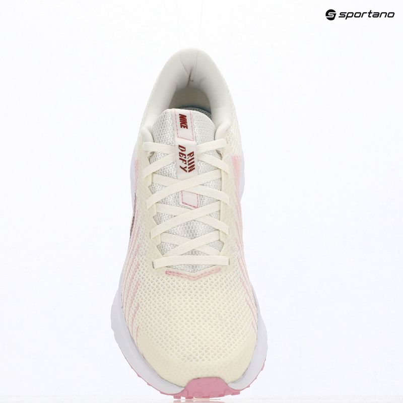 Кросівки для бігу жіночі Nike Run Defy sail/white/pink rise/pink smoke 6