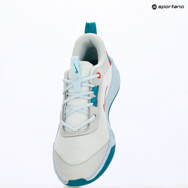 Взуття дитяче Nike Omni Multi-Court off white/energy/glacier blue 10