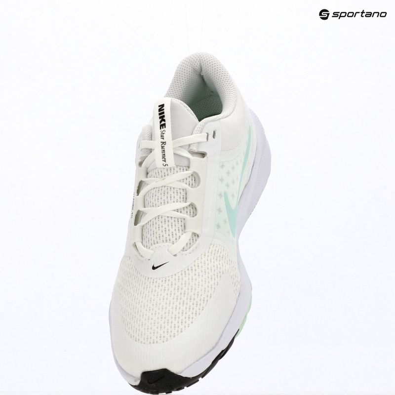 Кросівки для бігу дитячі Nike Star Runner 5 summit white/black/arctic green 8