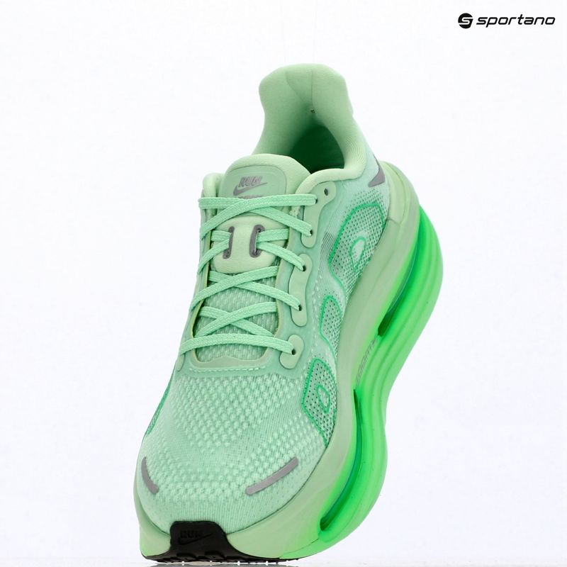 Кросівки для бігу жіночі Nike Vomero Premium cucumber calm/metallic silver 10