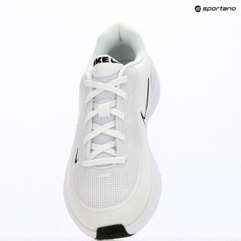 Взуття чоловіче Nike Uplift SC white/black 6