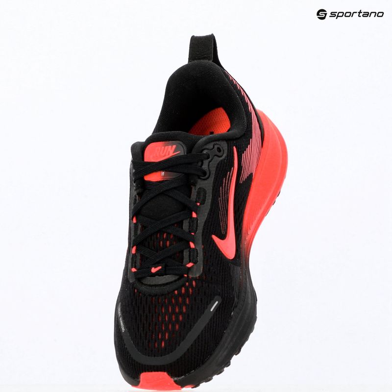 Кросівки для бігу Nike Vomero 18 чорний/університетський червоний/яскравий малиновий 8