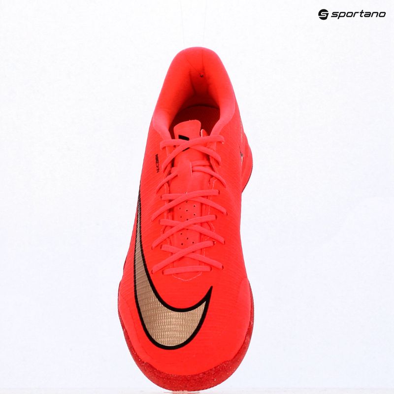 Кросівки футбольні чоловічі Nike Mercurial Vapor 17 Academy bright crimson/blur 16