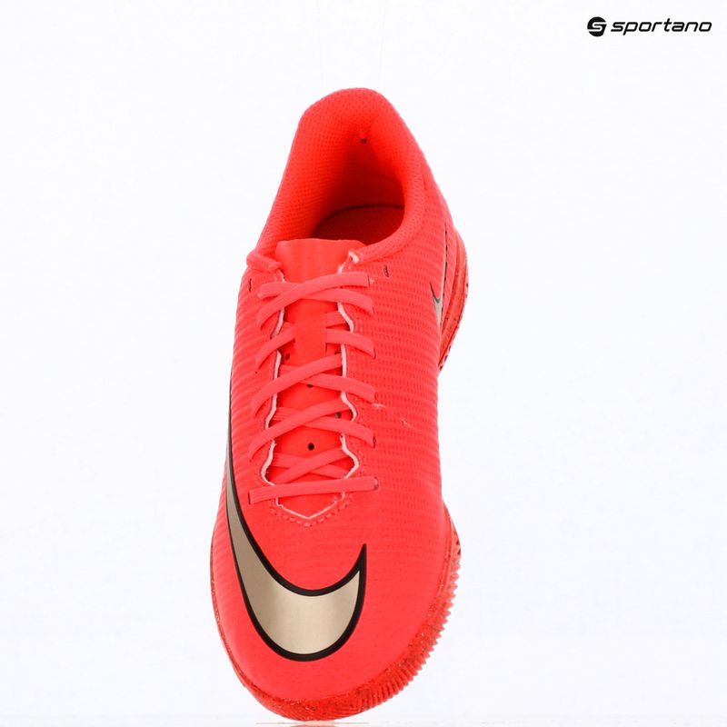 Футбольне взуття дитяче Nike Jr. Mercurial Vapor 17 Club bright crimson/blur 8