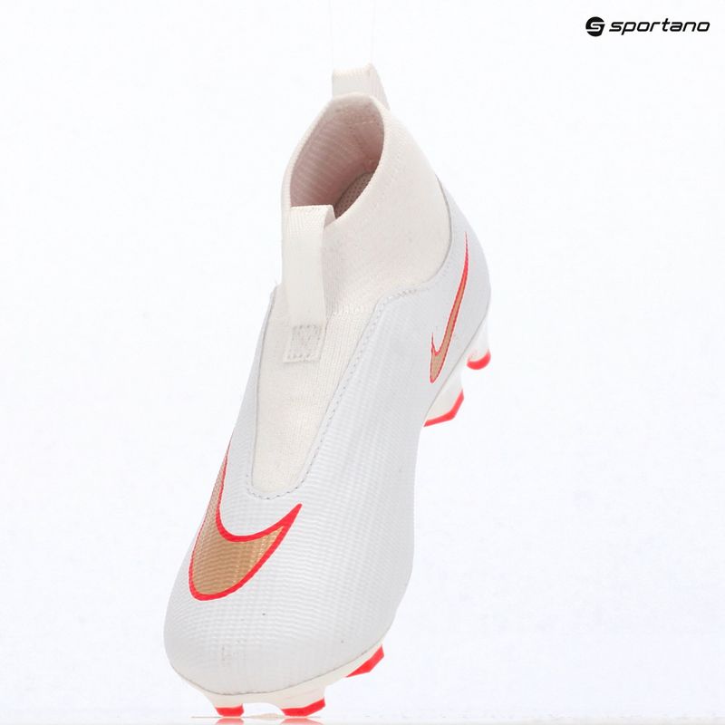 Футбольне взуття дитяче Nike Jr. Mercurial Superfly 11 Academy white/bright crimson/blur 9