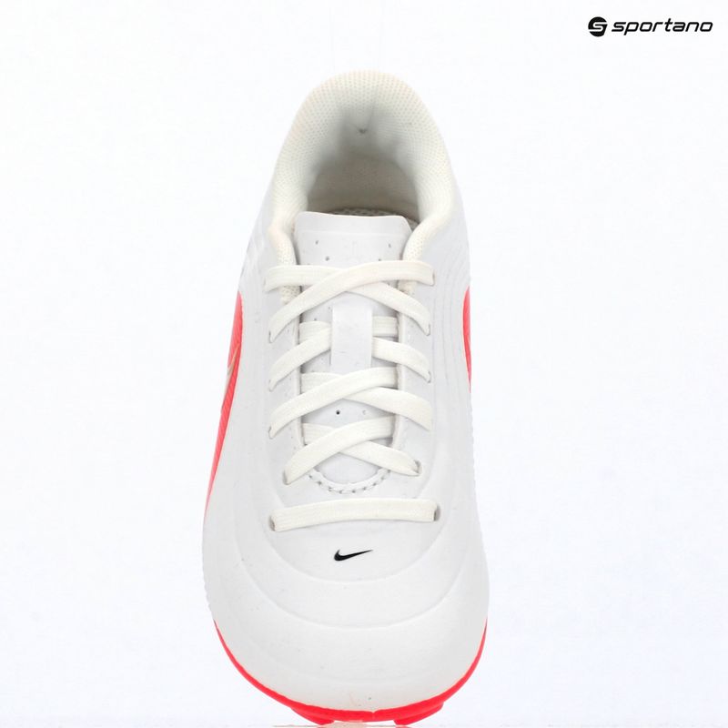Футбольне взуття дитяче Nike Jr. Tiempo Maestro Club White/Bright Crimson/Blur 8
