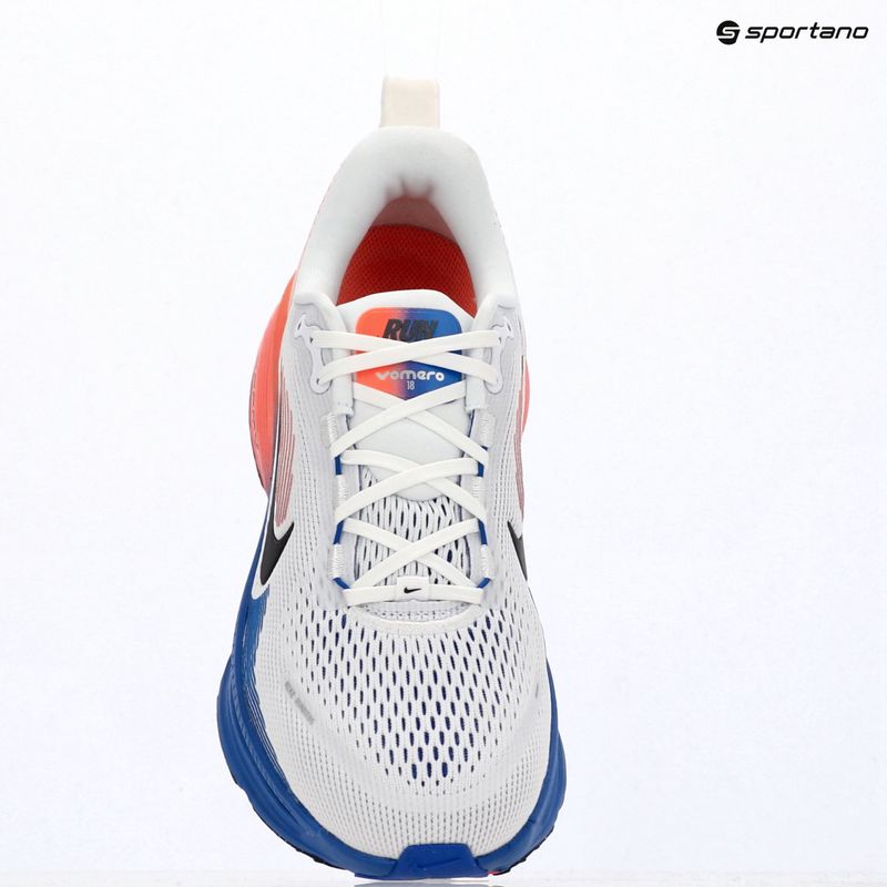 Кросівки для бігу чоловічі Nike Vomero 18 white/racer blue/atomic pink/black 10