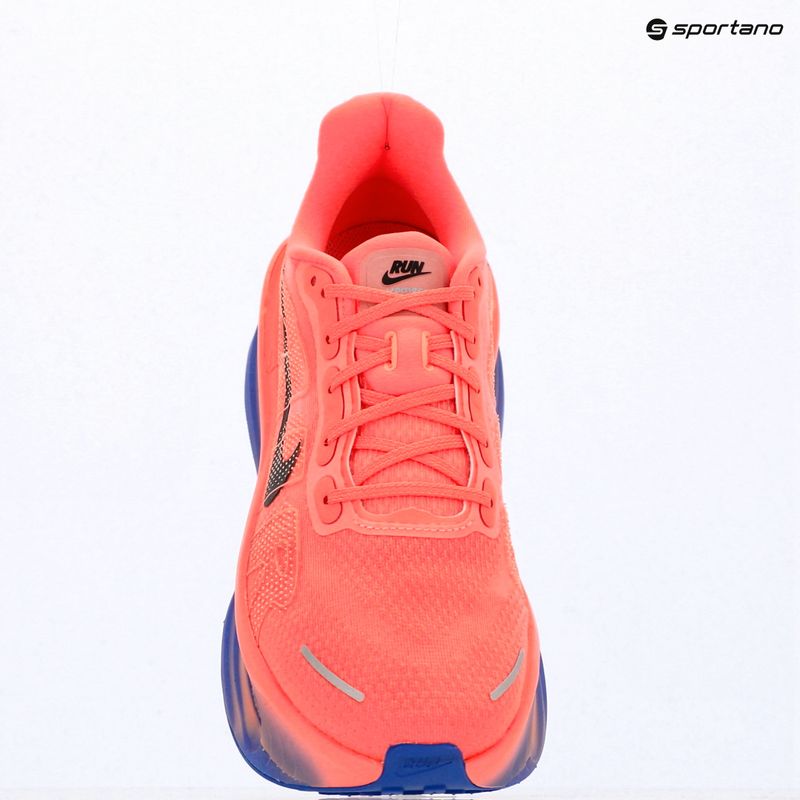 Кросівки для бігу чоловічі Nike Vomero Premium atomic pink/racer blue/black 17