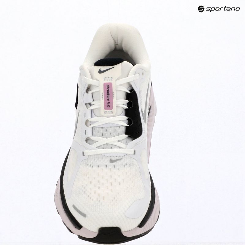 Кросівки для бігу жіночі Nike Structure Plus white/black/metallic silver 14