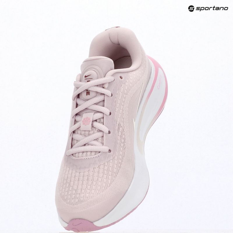 Кросівки для бігу жіночі Nike Journey Run bleached lilac/pink rise/pink smoke/sail 18