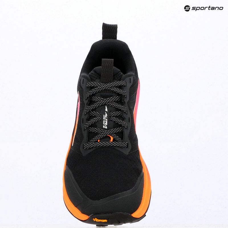 Кросівки для бігу жіночі Altra Lone Peak 9+ black/knockout pink 17