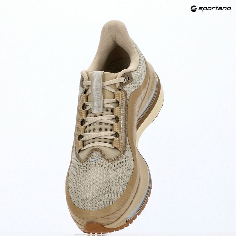 Кросівки для бігу чоловічі Nike Pegasus Premium desert khaki/light khaki/metallic silver 14