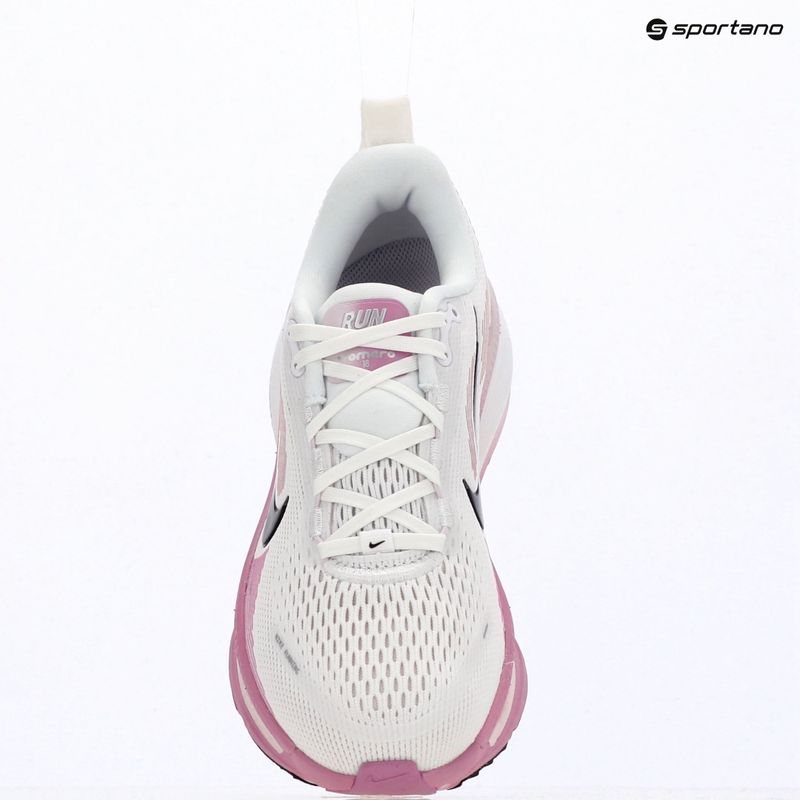 Кросівки для бігу жіночі Nike Vomero 18 white/bleached lilac/light magenta/black 13