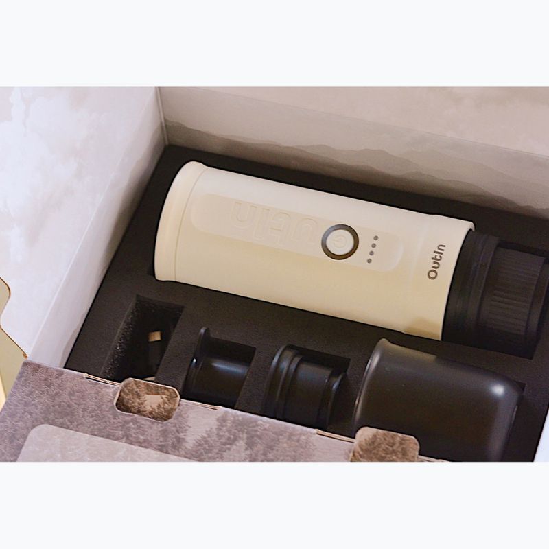 Переносна кавоварка OutIn Nano Portable Espresso peal white 5