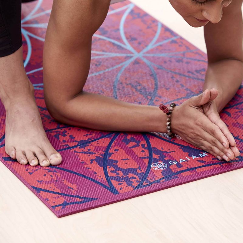 Килимок для йоги  Gaiam Radience 4 мм рожевий 63491 6