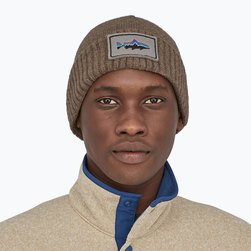Шапка трекінгова Patagonia Brodeo Beanie fitz roy trout patch/ash tan 7