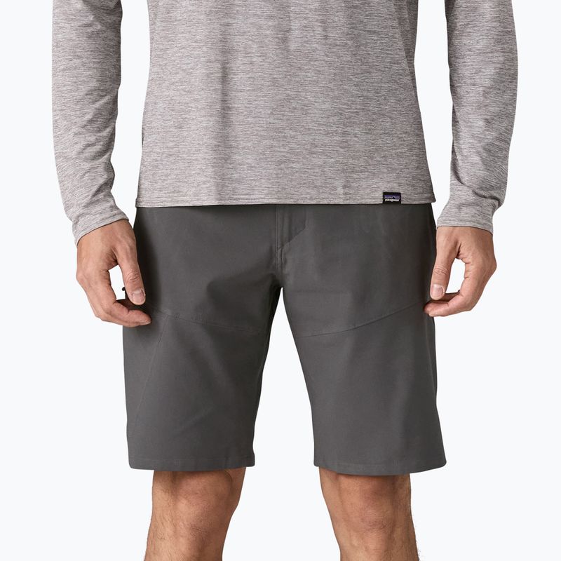 Шорти чоловічі Patagonia Terravia Trail 10" forge grey 4
