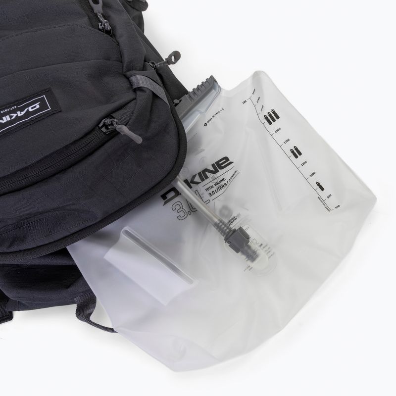 Рюкзак велосипедний Dakine Syncline 16 l black 7