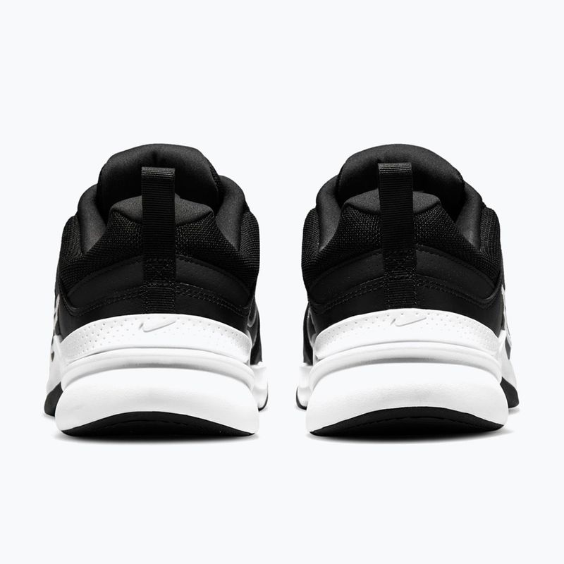 Кросівки для тренувань чоловічі Nike Defyallday black/white/black 2