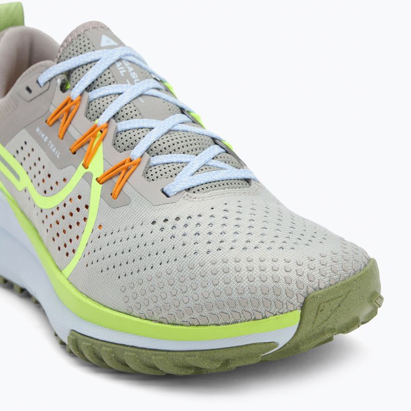 Кросівки для бігу чоловічі Nike Pegasus Trail 4 light iron ore/volt/cobblestone 7