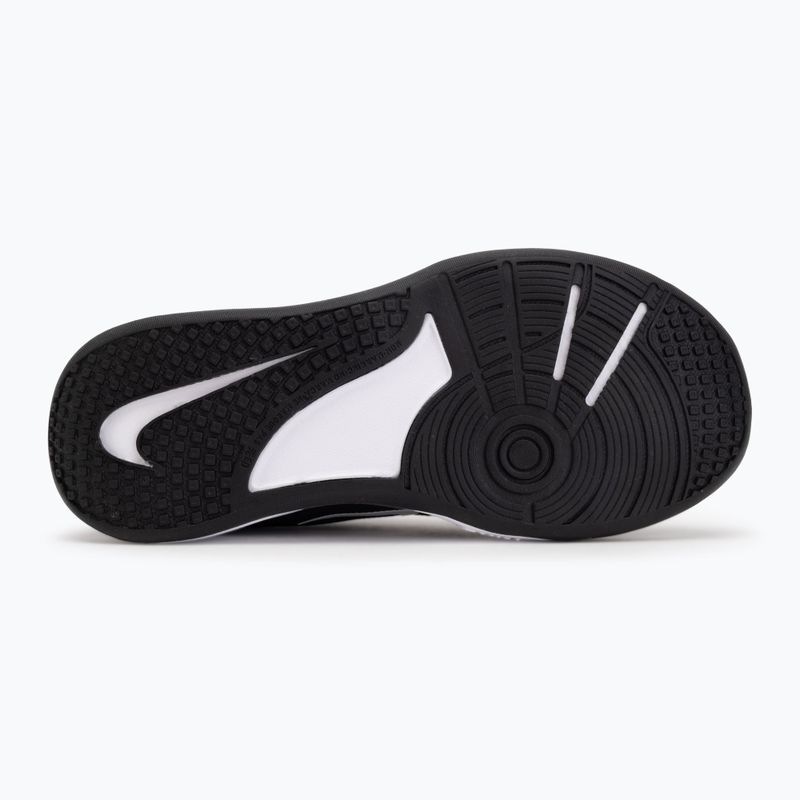Кросівки дитячі Nike Omni Multi-Court black/white 4