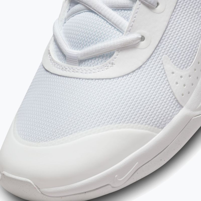 Buty dziecięce Nike Omni Multi-Court white/pure platinum/white 8