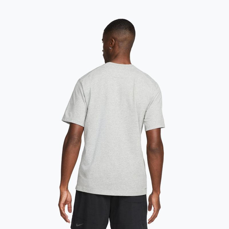 Футболка для тренувань чоловіча Nike Dri-Fit Primary SS dark grey heather/heather/smoke grey 2