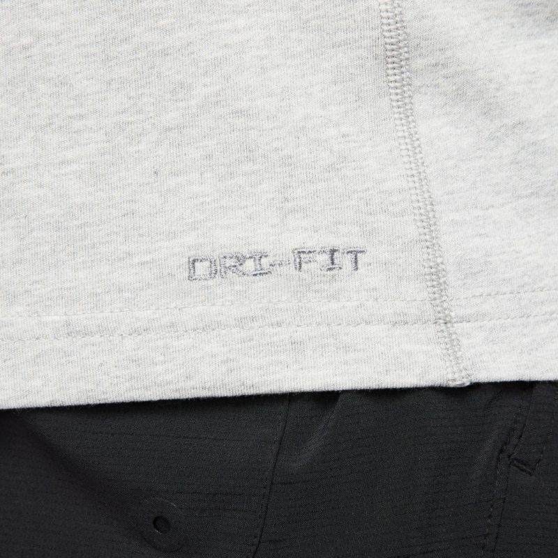 Футболка для тренувань чоловіча Nike Dri-Fit Primary SS dark grey heather/heather/smoke grey 7