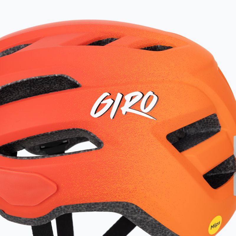 Шолом велосипедний дитячий Giro Fixture II Integrated MIPS matte red fade 7