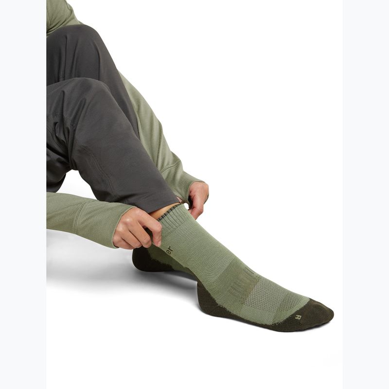 Шкарпетки жіночі Icebreaker Merino Hike+ Light Crew lichen/dark loden 4