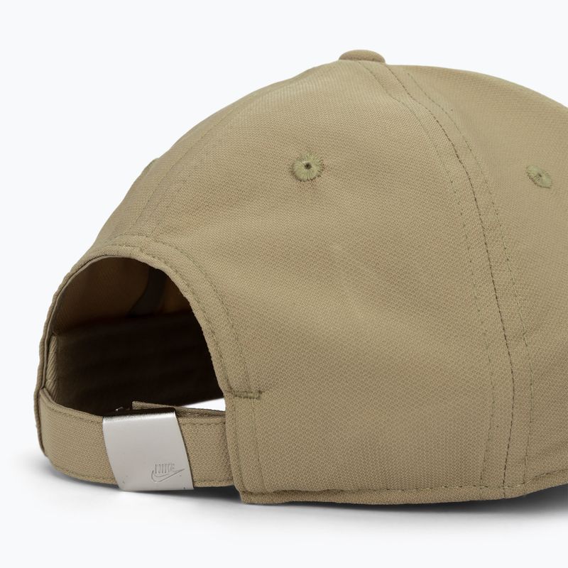 Кепка Nike Dri-Fit Club khaki/metallic silver 4