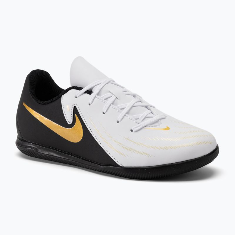 Кросівки футбольні Nike Phantom GX II Club IC white/metallic gold coin/black